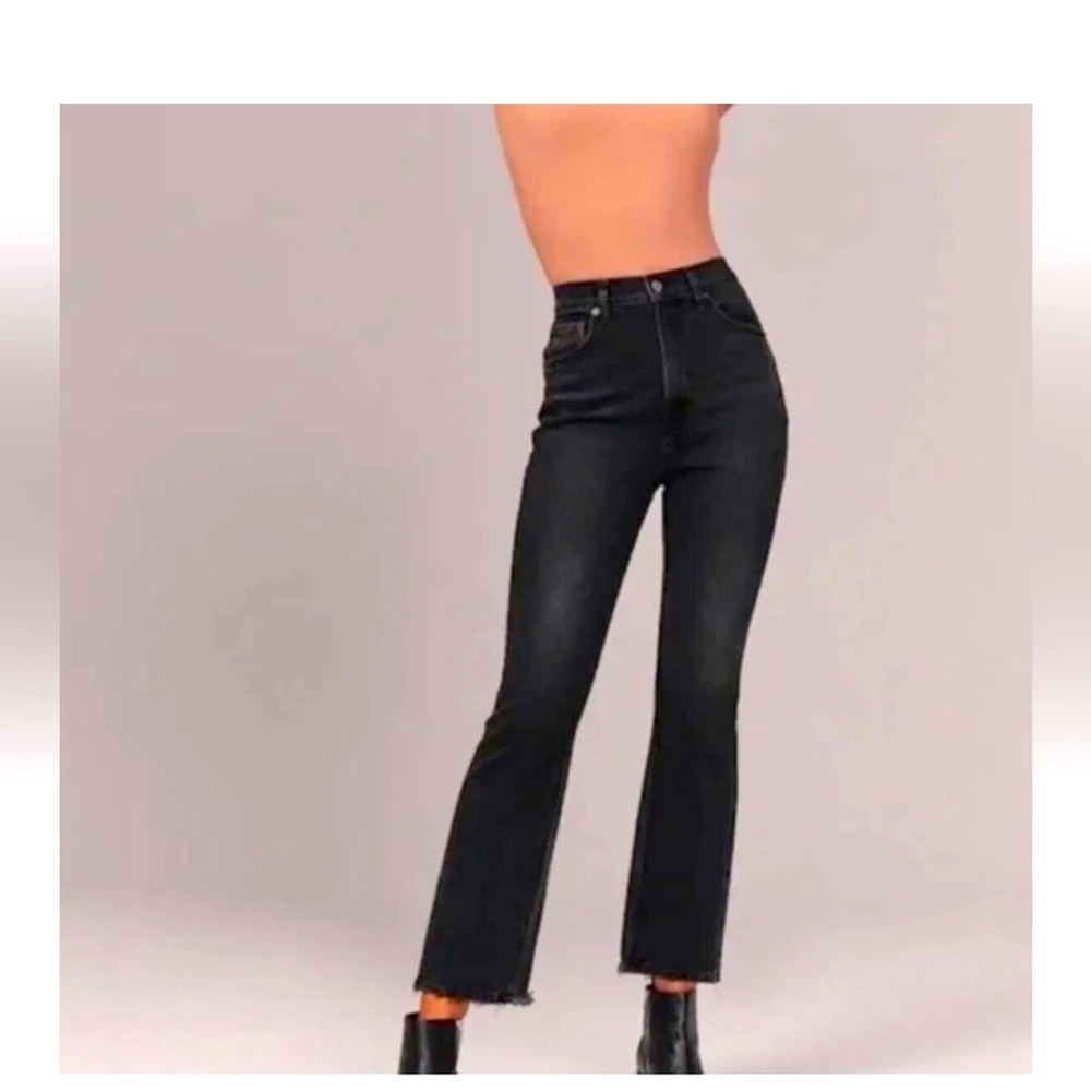 Abercrombie & Fitch Black Kick Flare Ultra High Rise Jeans - Picture 1 of 4